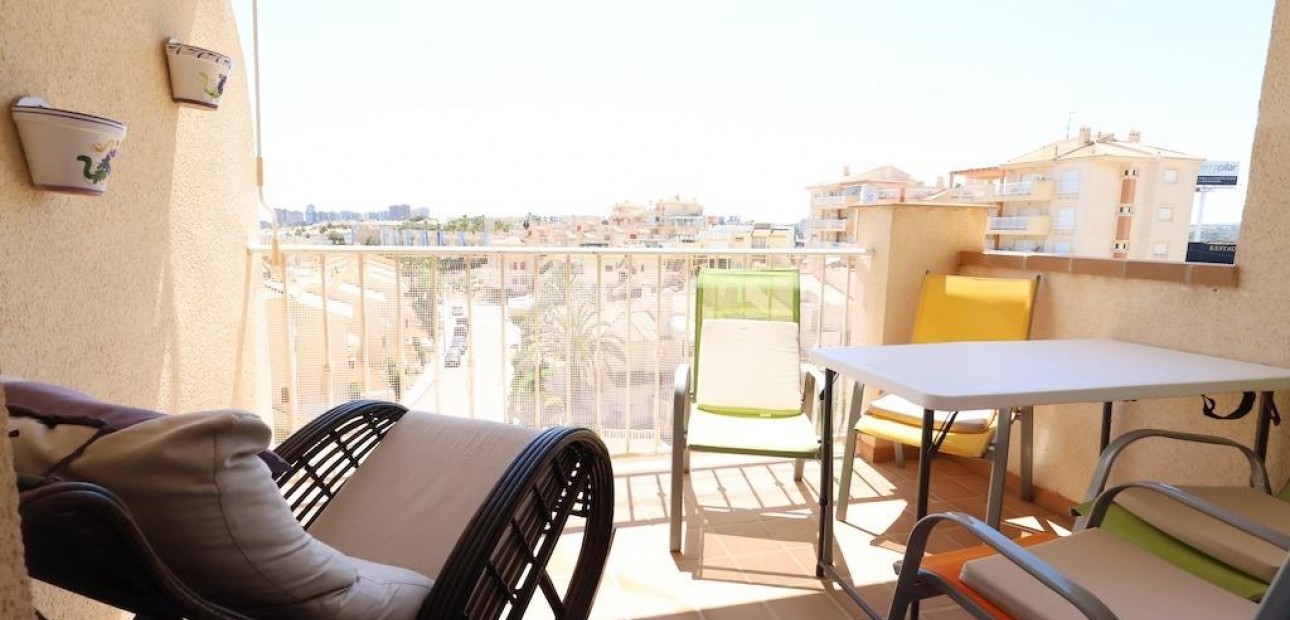 Sale - Apartment / flat -
Orihuela Costa - Campoamor