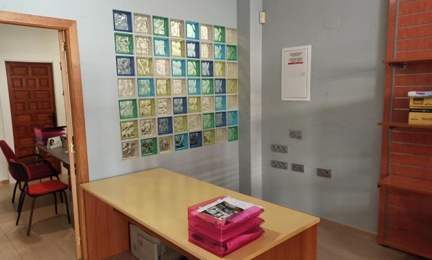 Verhuur - Commercial Unit -
Torrevieja - Centro