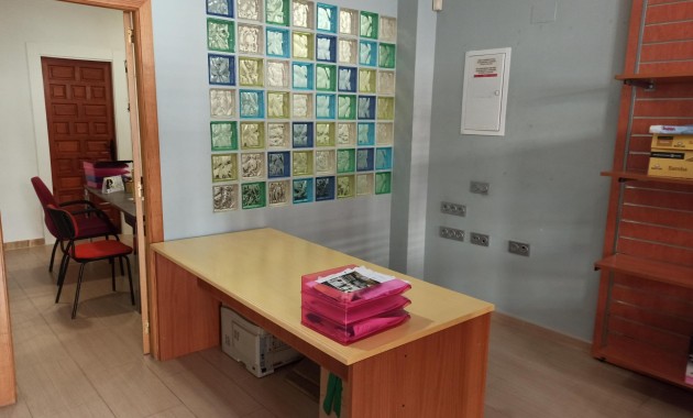 Verhuur - Commercial Unit -
Torrevieja - Centro