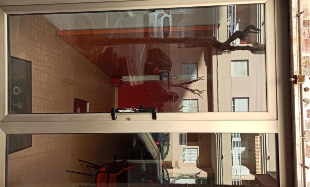 Verhuur - Commercial Unit -
Torrevieja - Centro