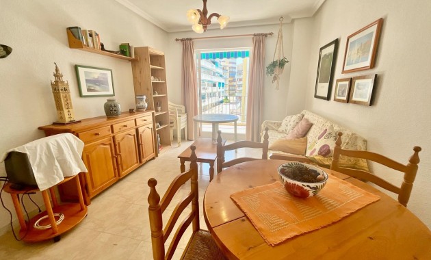 Herverkoop - Appartement / flat -
Torrevieja - La Mata