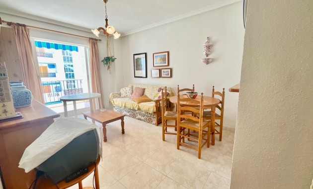 Herverkoop - Appartement / flat -
Torrevieja - La Mata