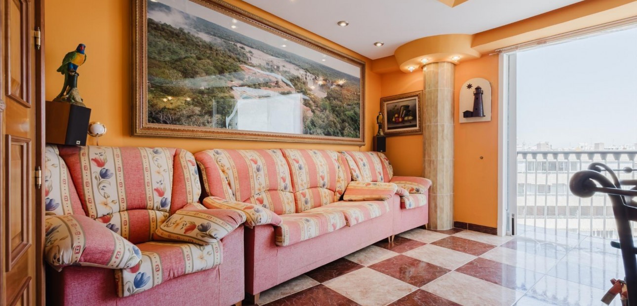 Sale - Apartment / flat -
Torrevieja - torrevieja