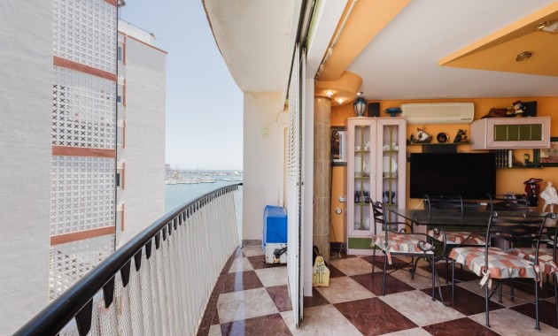 Sale - Apartment / flat -
Torrevieja - torrevieja