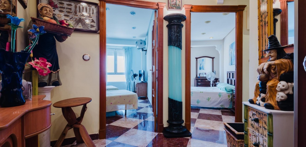 Sale - Apartment / flat -
Torrevieja - torrevieja