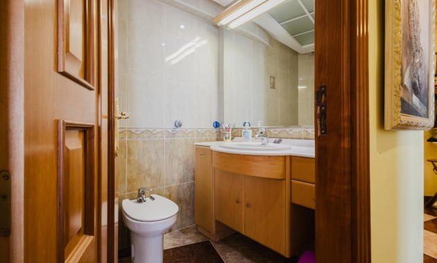 Sale - Apartment / flat -
Torrevieja - torrevieja