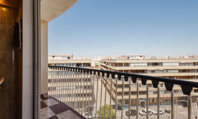 Sale - Apartment / flat -
Torrevieja - torrevieja