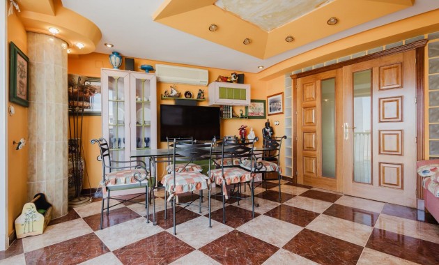 Sale - Apartment / flat -
Torrevieja - torrevieja