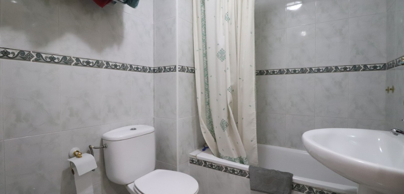 Herverkoop - Appartement / flat -
Torrevieja - Torrevieja - Centre