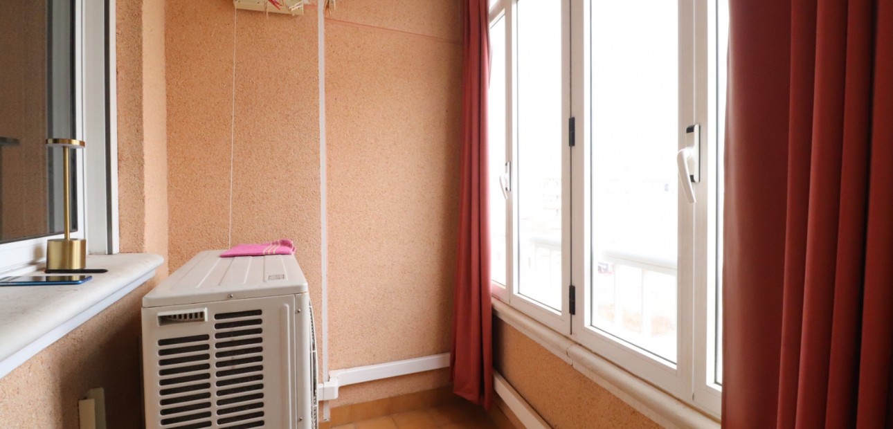 Herverkoop - Appartement / flat -
Torrevieja - Torrevieja - Centre