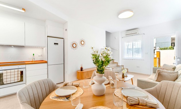 Venta - Terraced house -
Orihuela Costa - Las Filipinas