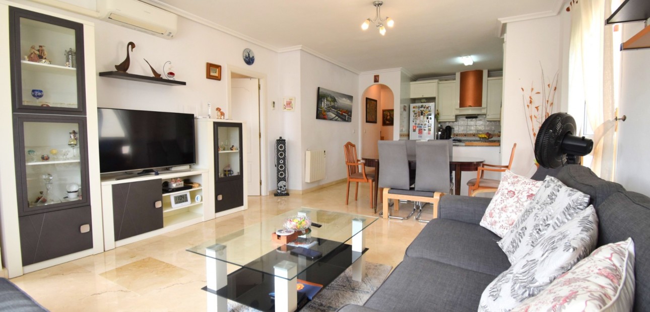 Sale - Apartment / flat -
Orihuela Costa - Playa Flamenca