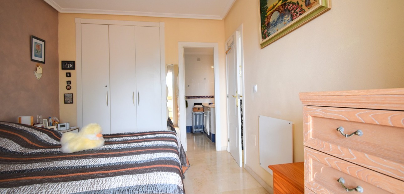 Sale - Apartment / flat -
Orihuela Costa - Playa Flamenca