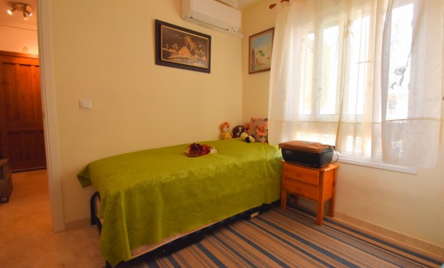 Sale - Apartment / flat -
Orihuela Costa - Playa Flamenca