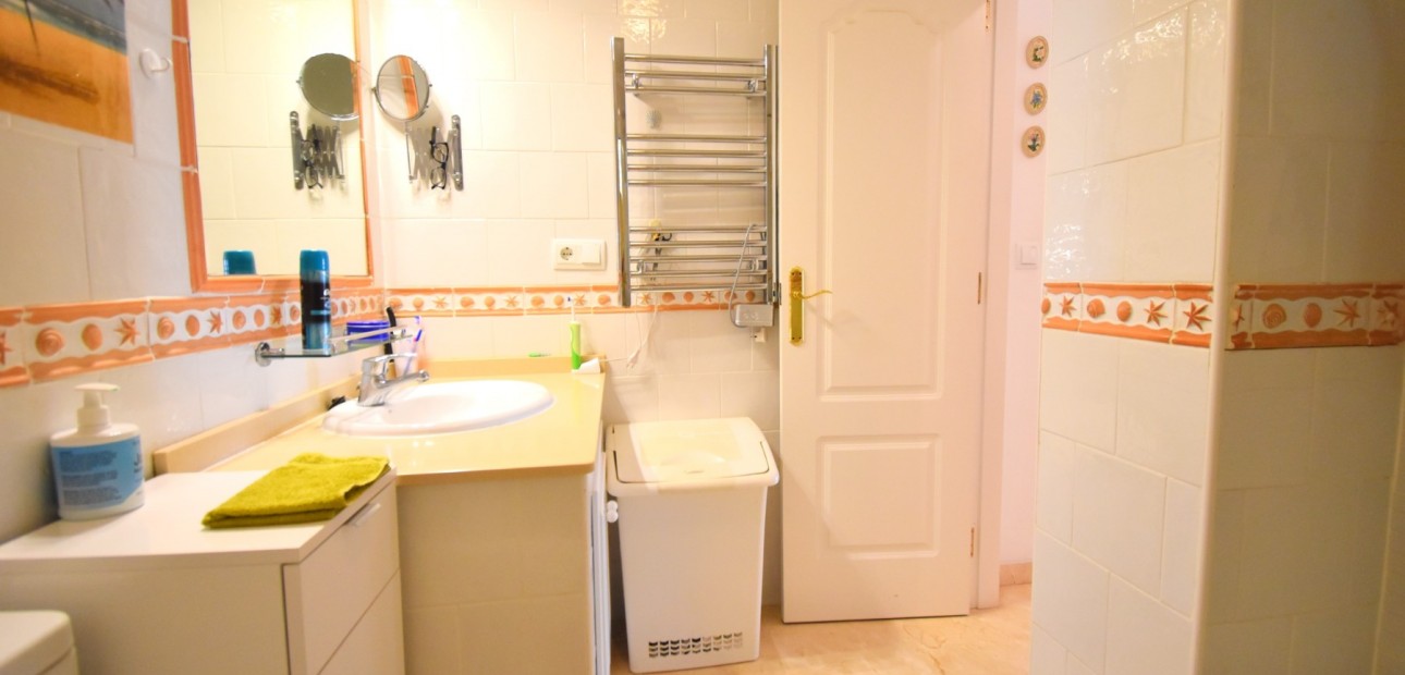 Sale - Apartment / flat -
Orihuela Costa - Playa Flamenca