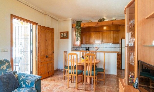 Sale - Villa -
Orihuela Costa - Punta Prima