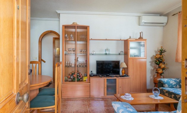 Sale - Villa -
Orihuela Costa - Punta Prima