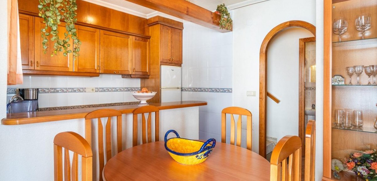 Sale - Villa -
Orihuela Costa - Punta Prima