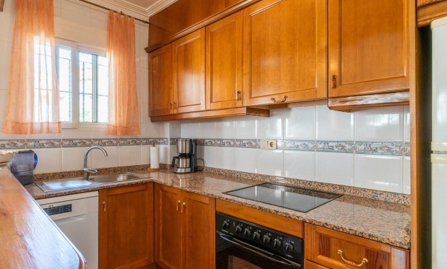 Sale - Villa -
Orihuela Costa - Punta Prima