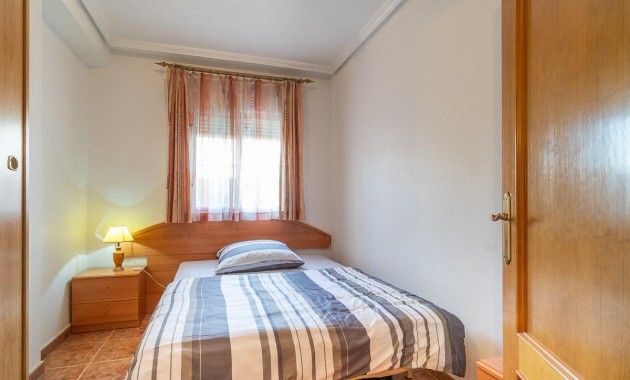 Sale - Villa -
Orihuela Costa - Punta Prima