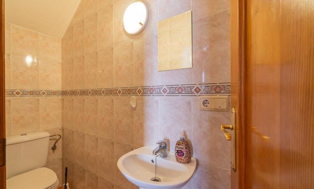 Sale - Villa -
Orihuela Costa - Punta Prima