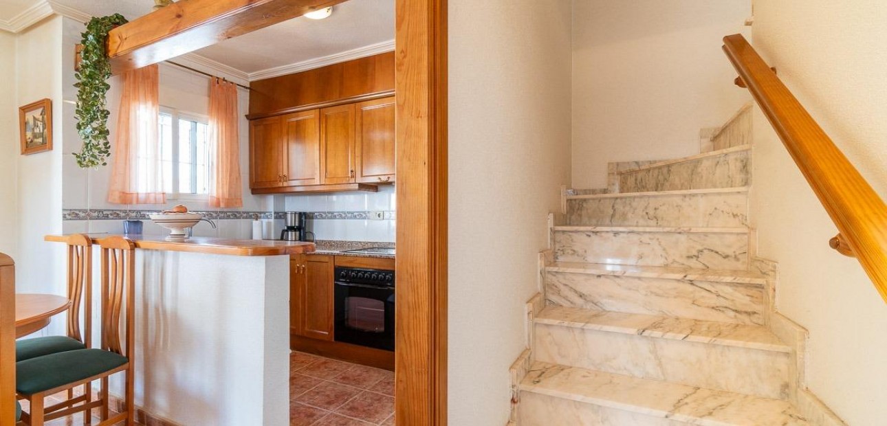 Sale - Villa -
Orihuela Costa - Punta Prima