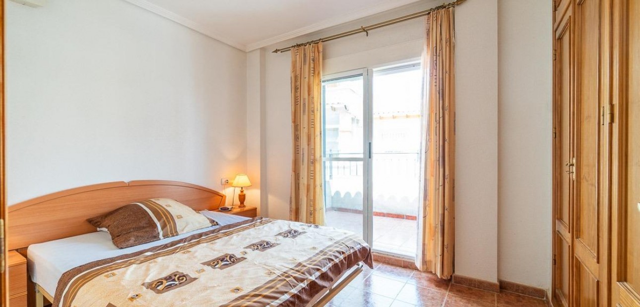 Sale - Villa -
Orihuela Costa - Punta Prima