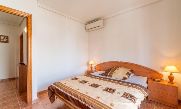 Sale - Villa -
Orihuela Costa - Punta Prima