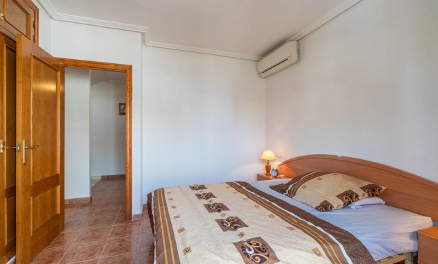 Sale - Villa -
Orihuela Costa - Punta Prima