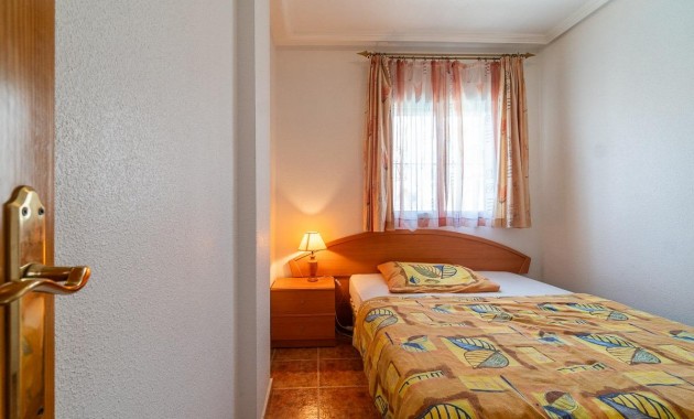 Sale - Villa -
Orihuela Costa - Punta Prima