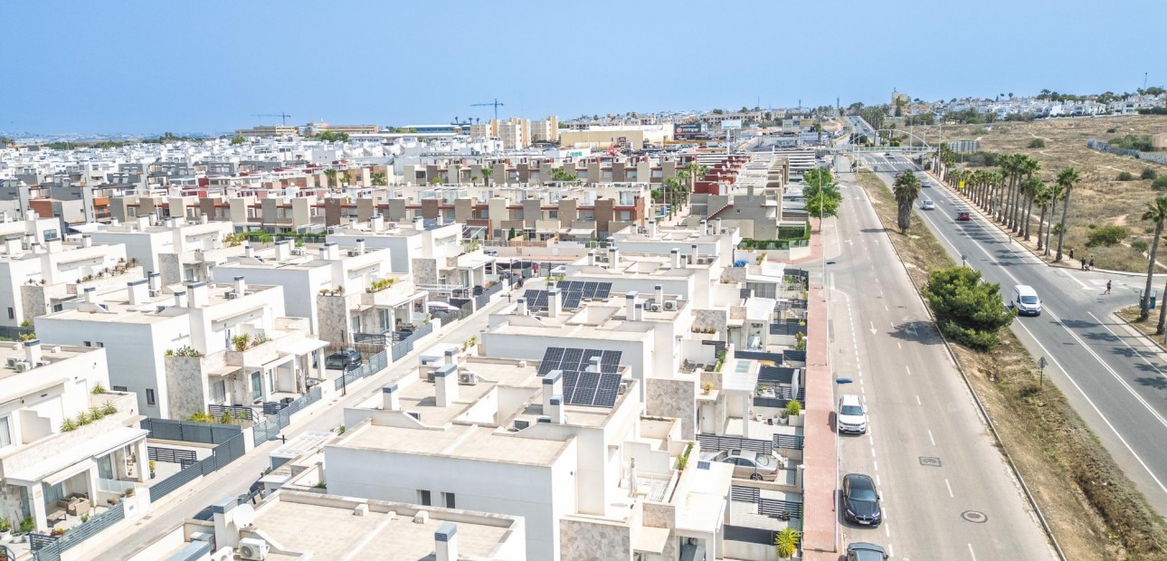 Sale - Quad House -
Torrevieja - Aguas Nuevas