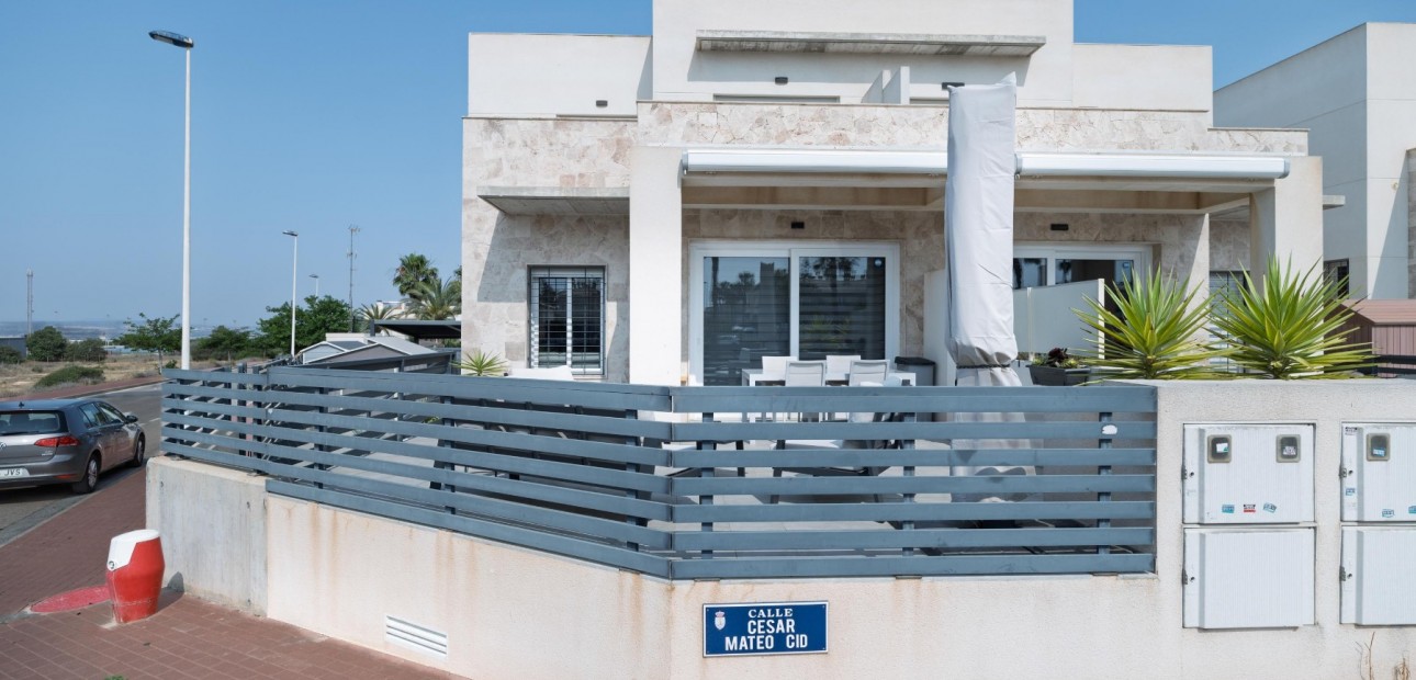 Sale - Quad House -
Torrevieja - Aguas Nuevas