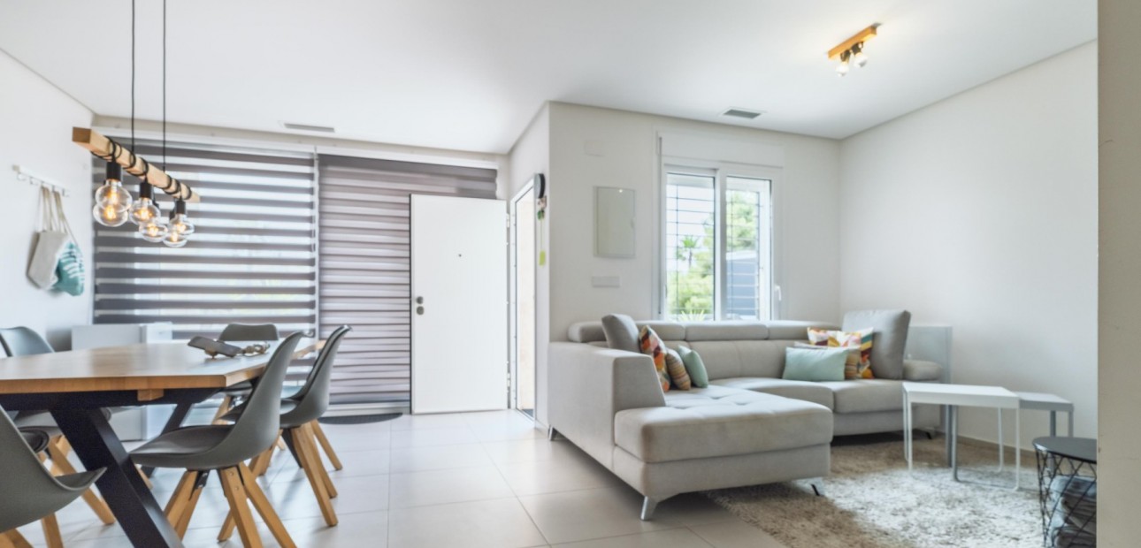 Sale - Quad House -
Torrevieja - Aguas Nuevas