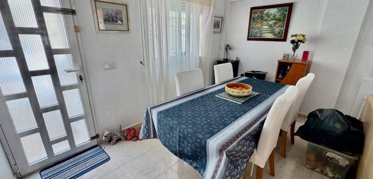 Herverkoop - Villa -
Ciudad Quesada