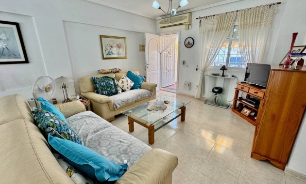 Herverkoop - Villa -
Ciudad Quesada