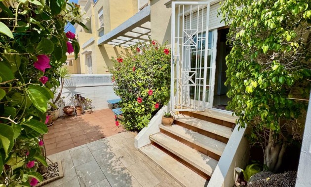 Herverkoop - Villa -
Ciudad Quesada