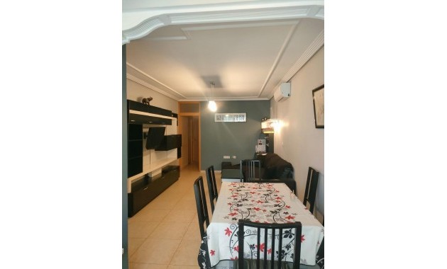 Sale - Bungalow -
Torrevieja - Nueva Torrevieja