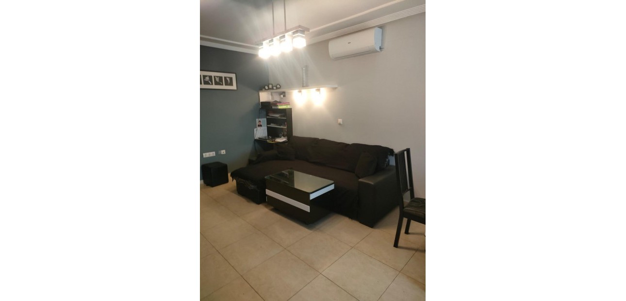 Sale - Bungalow -
Torrevieja - Nueva Torrevieja