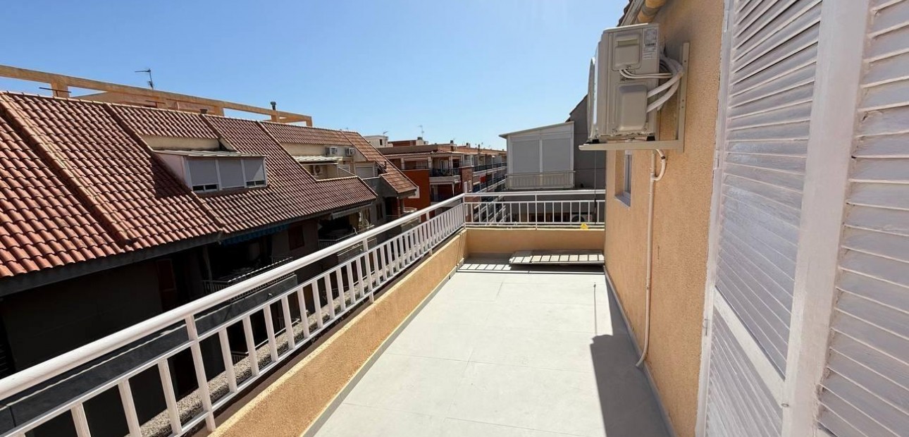Sale - Penthouse -
Torrevieja - Acequion