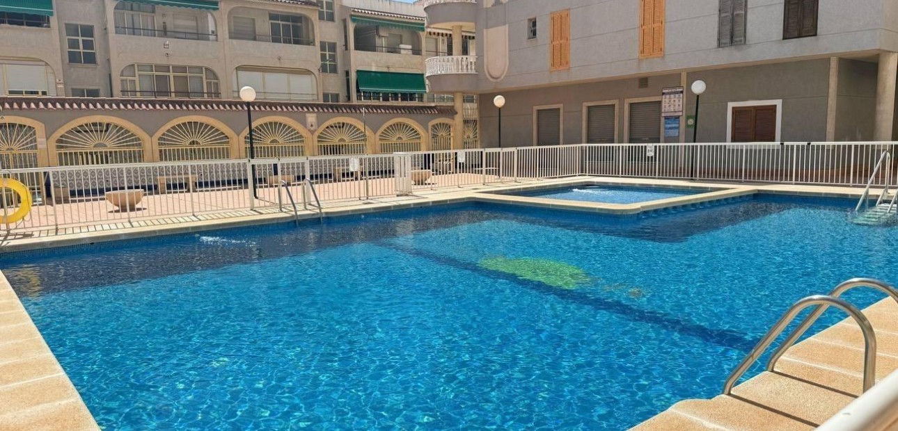 Sale - Penthouse -
Torrevieja - Acequion