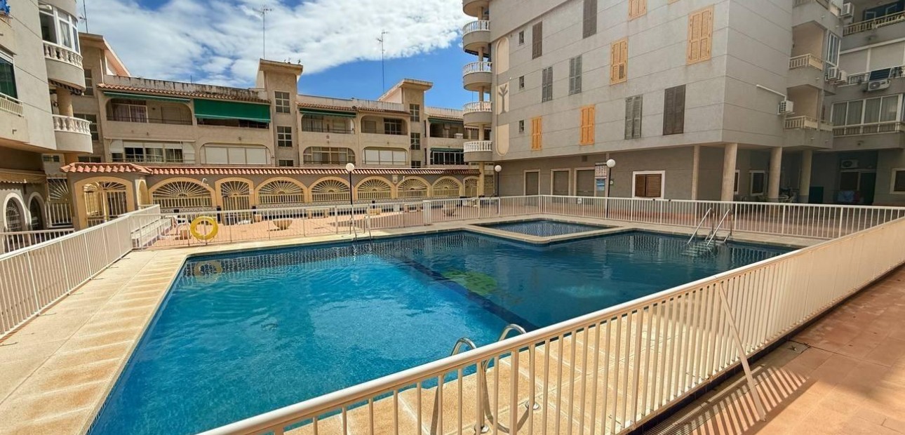 Sale - Penthouse -
Torrevieja - Acequion
