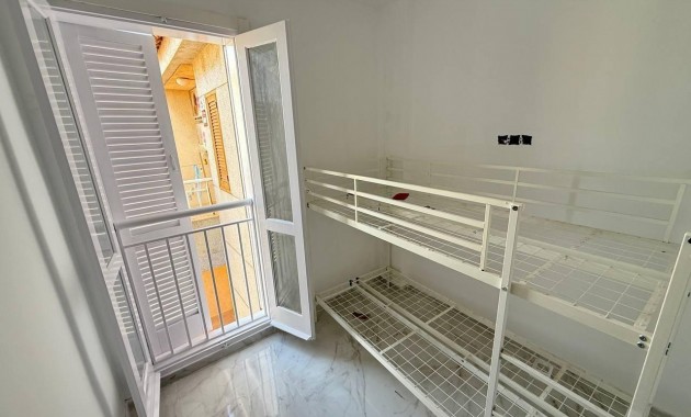 Sale - Penthouse -
Torrevieja - Acequion