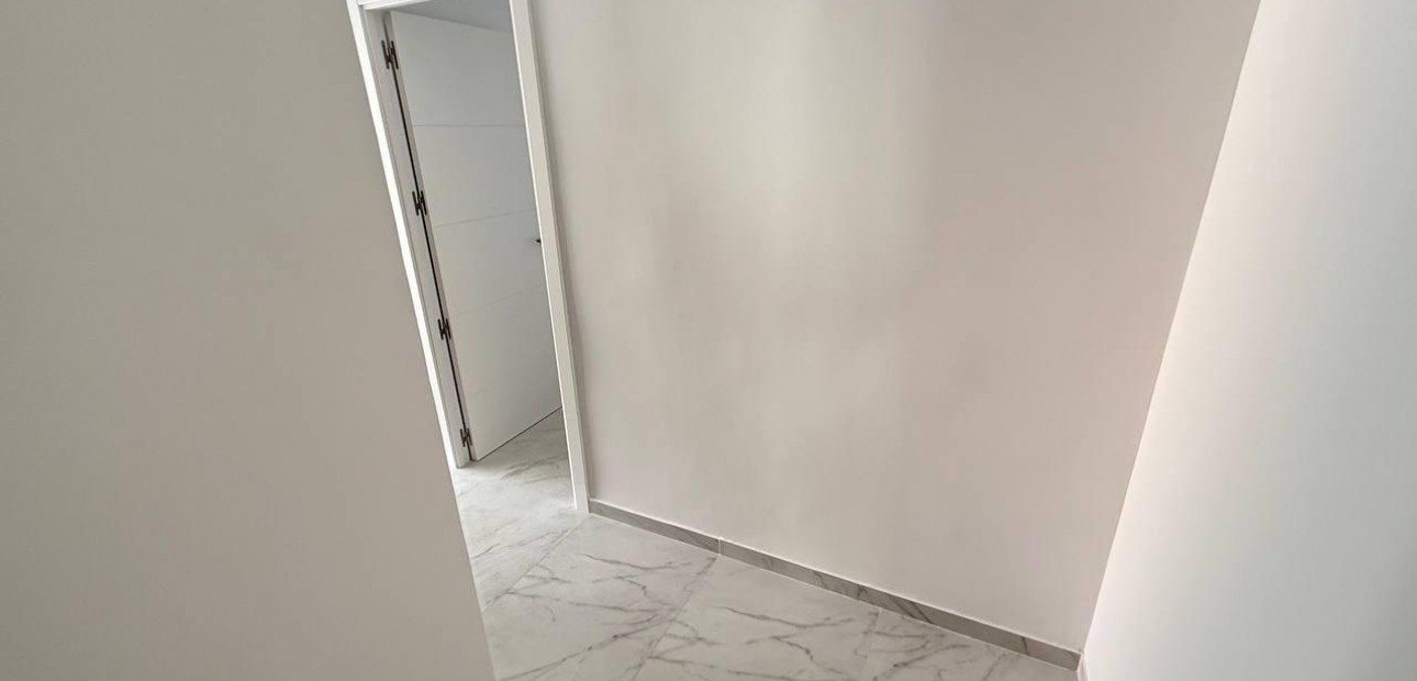 Sale - Penthouse -
Torrevieja - Acequion