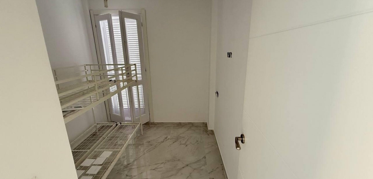 Sale - Penthouse -
Torrevieja - Acequion