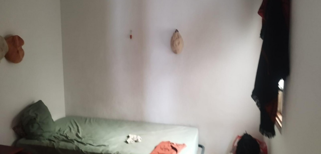Sale - Bungalow -
Torrevieja - Torretas