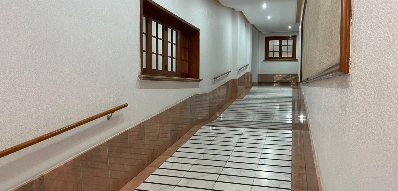 Sale - Penthouse -
Torrevieja - Estacion de autobuses