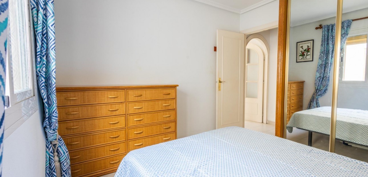 Sale - Apartment / flat -
Torrevieja - Acequion