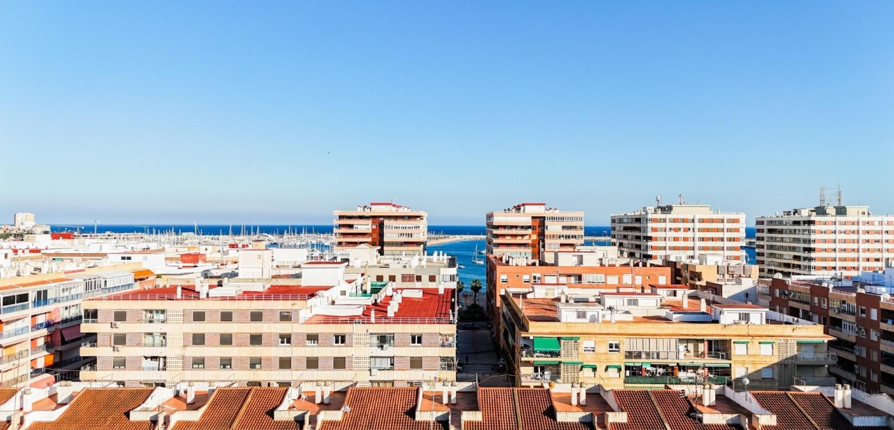 Sale - Apartment / flat -
Torrevieja - Acequion