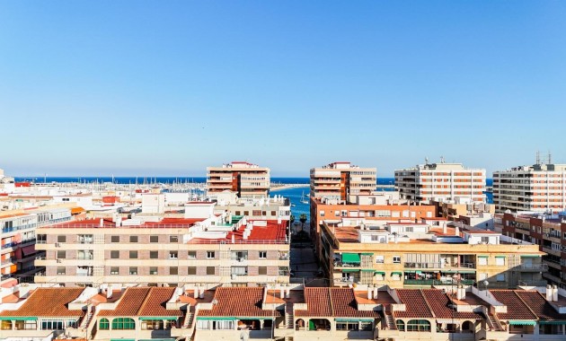 Sale - Apartment / flat -
Torrevieja - Acequion