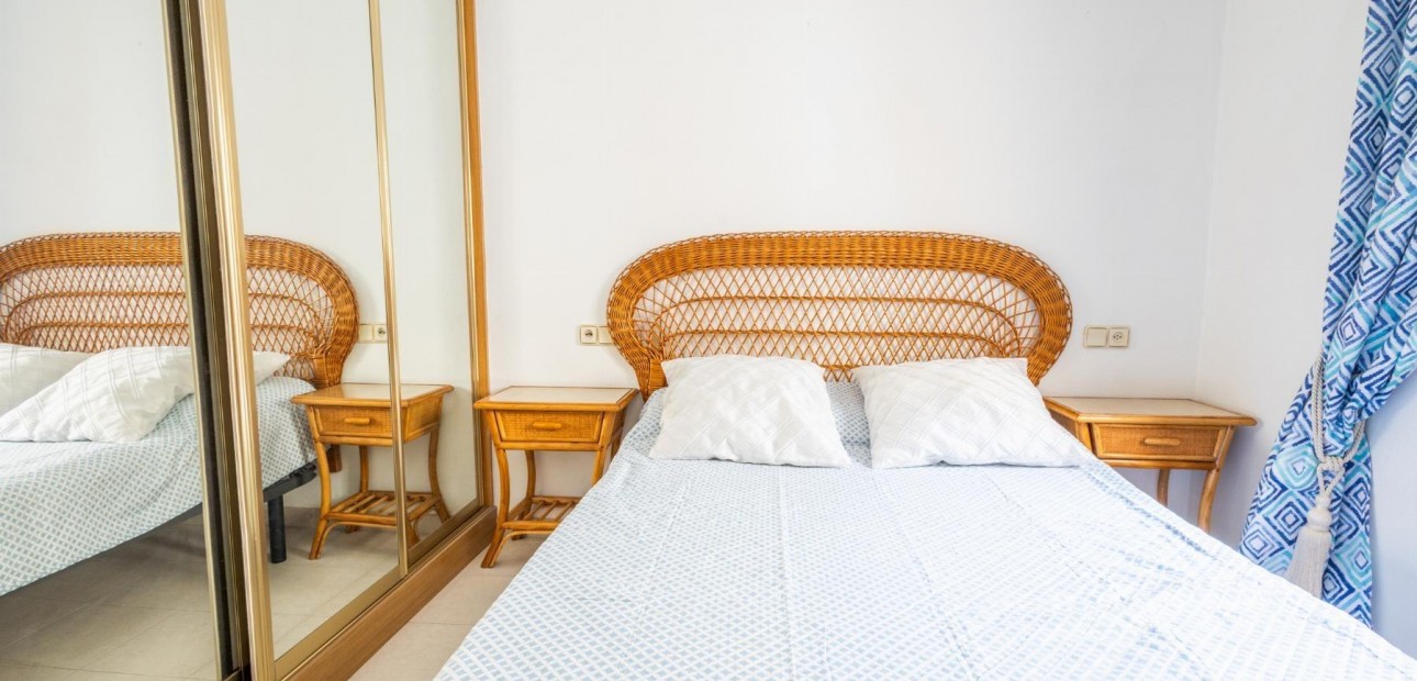 Sale - Apartment / flat -
Torrevieja - Acequion